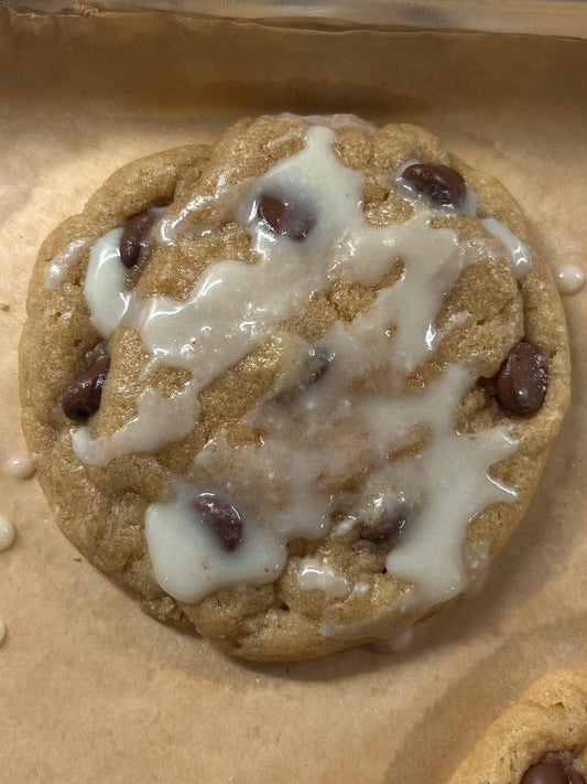 Nido Glazed Chocolate Chip Cookies– 6 bakery sized cookies